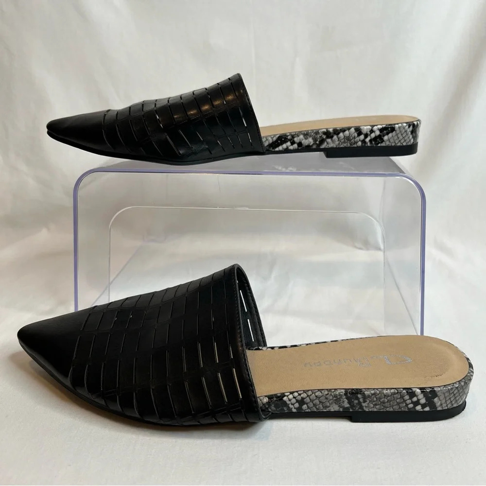 CL by Laundry Black Perforated Snakeskin Sole Flats Loafers. Size 8. NWOB.